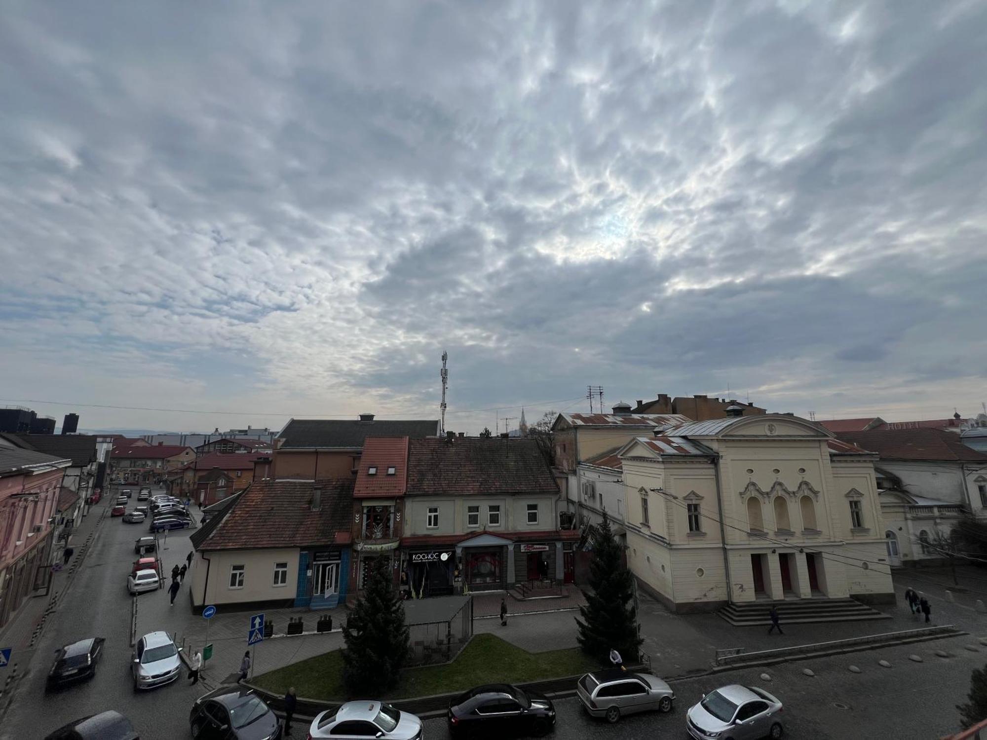 Apartment Suite Mukachevo المظهر الخارجي الصورة