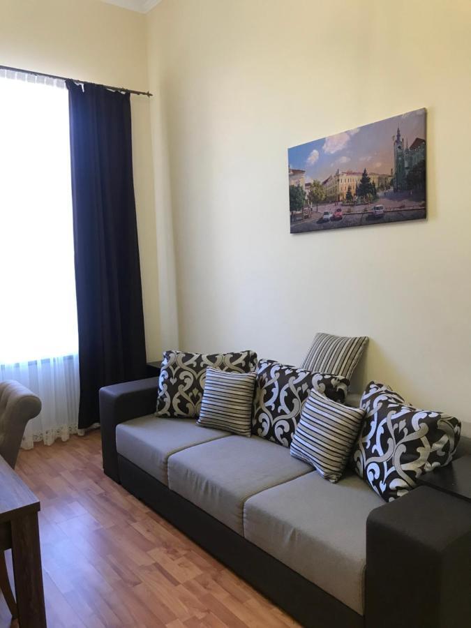 Apartment Suite Mukachevo المظهر الخارجي الصورة