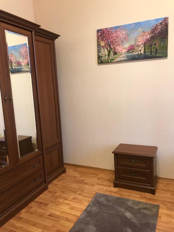 Apartment Suite Mukachevo المظهر الخارجي الصورة